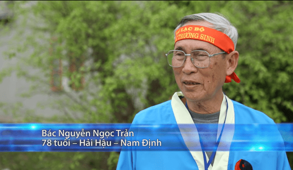 Tạm biệt thuốc ngủ, cụ già 78 tuổi minh mẫn khỏe mạnh nhờ Hoạt huyết bổ máu