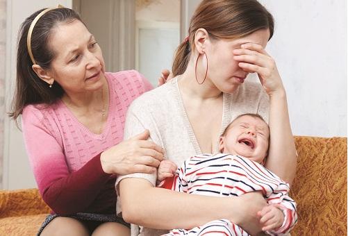 Đau đầu, mệt mỏi là biểu hiện của suy nhược cơ thể