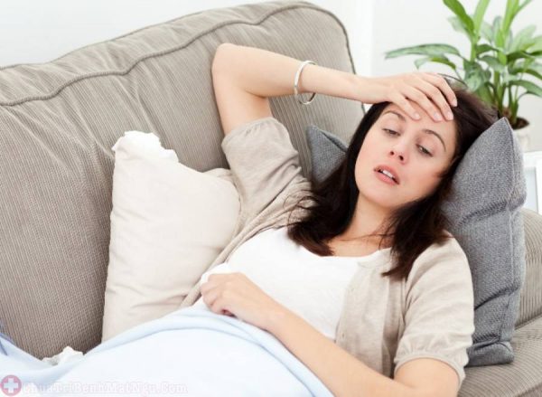 suy nhược cơ thể cũng có thể do đau đầu vùng trán lâu ngày