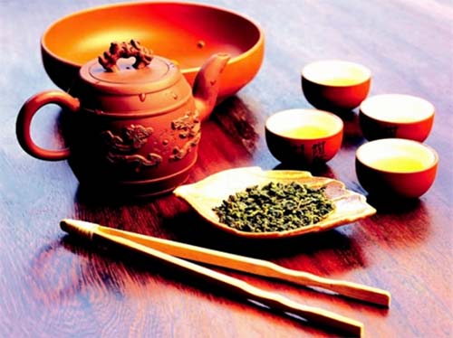 Cách sử dụng trà tâm sen để chữa bệnh mất ngủ kinh niên