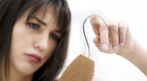 Máu xấu gây tóc bạc sớm, da dễ nổi mụn