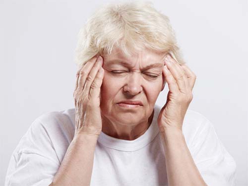 Bệnh thiếu máu não thường gặp ở người cao tuổi